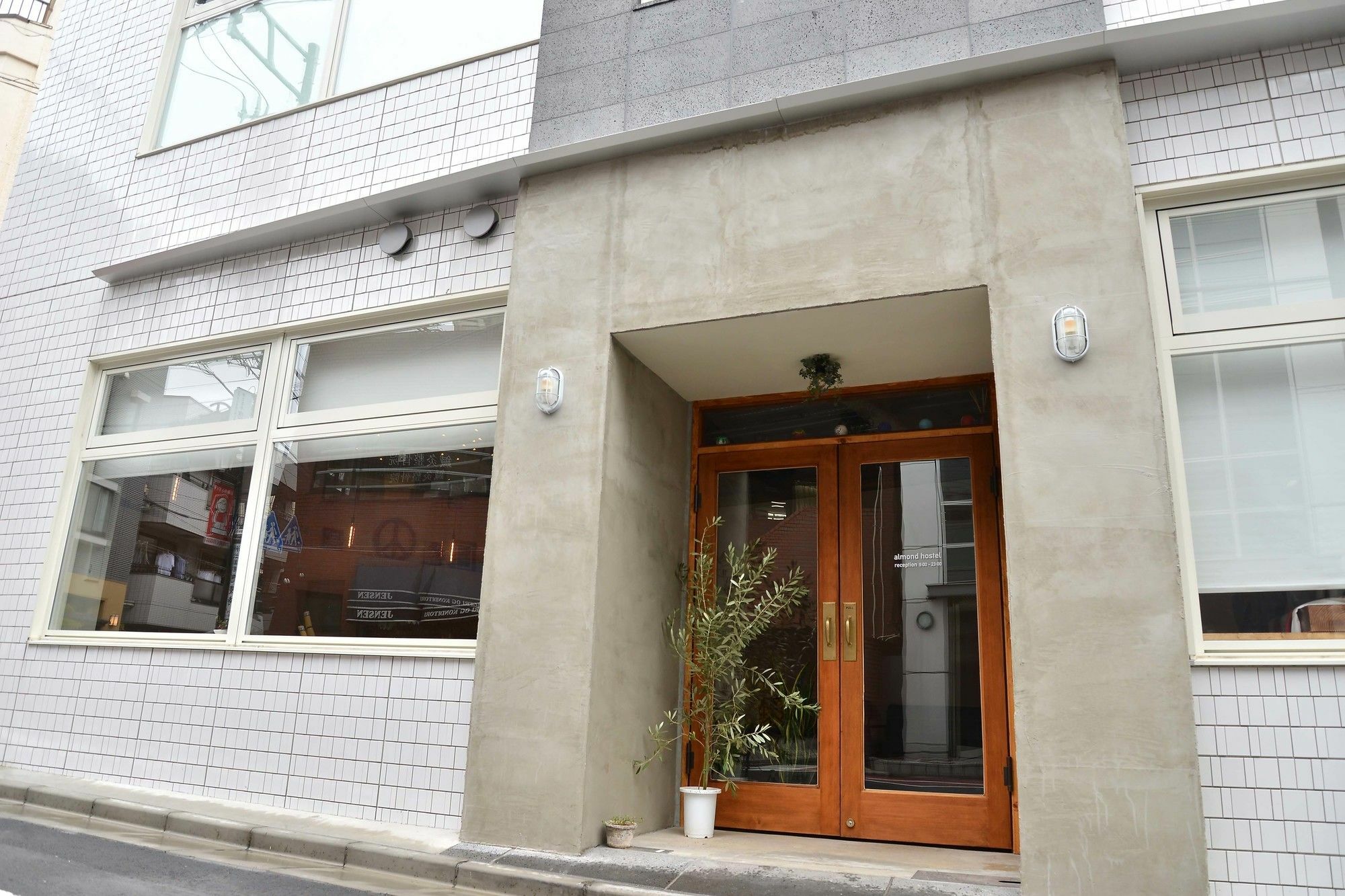 아몬드 호스텔 앤 카페 도쿄 외부 사진